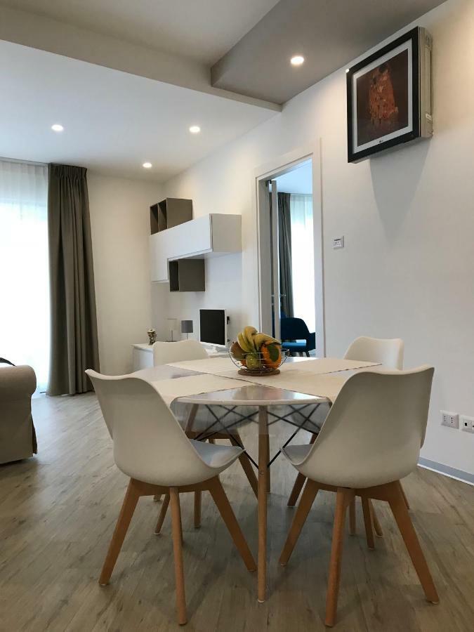 A Matera "Sotto I Pini" Villa Luaran gambar
